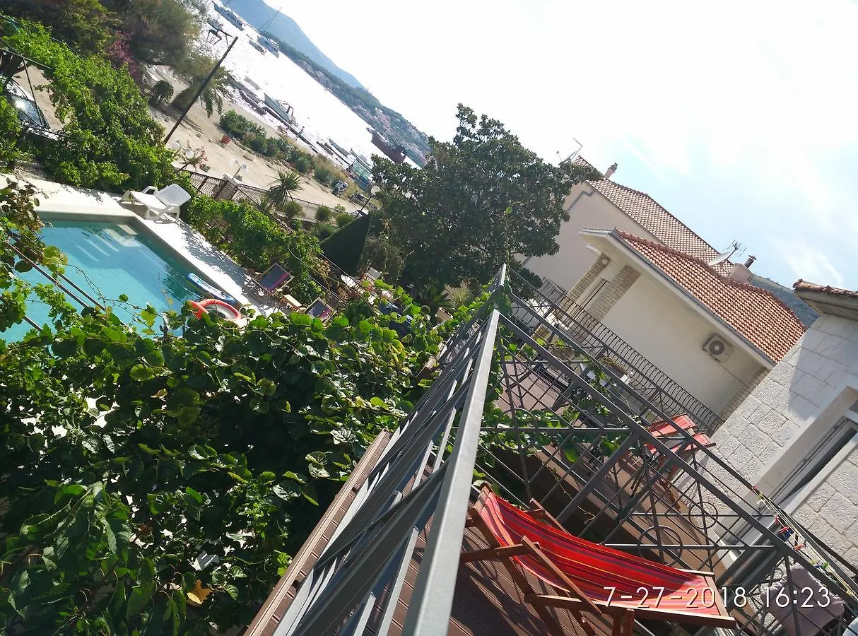Apartments Gina Trogir Kroatië